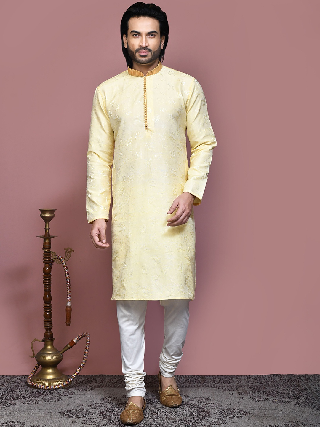 

RANAK Men Floral Embroidered Regular Kurta with Pyjamas, Gold