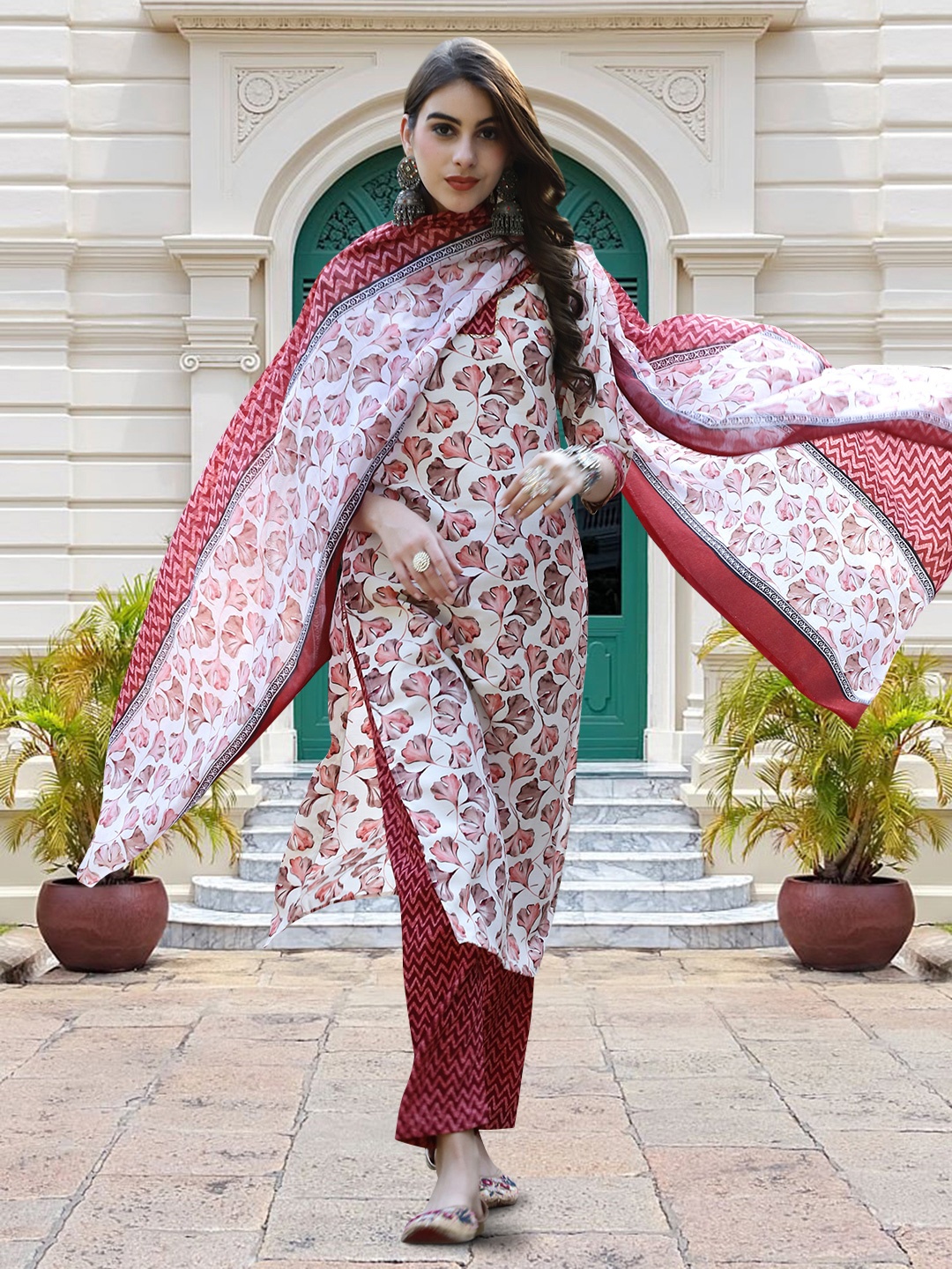 

Moda Rapido Floral Printed Straight Kurta with Trouser & Dupatta, White