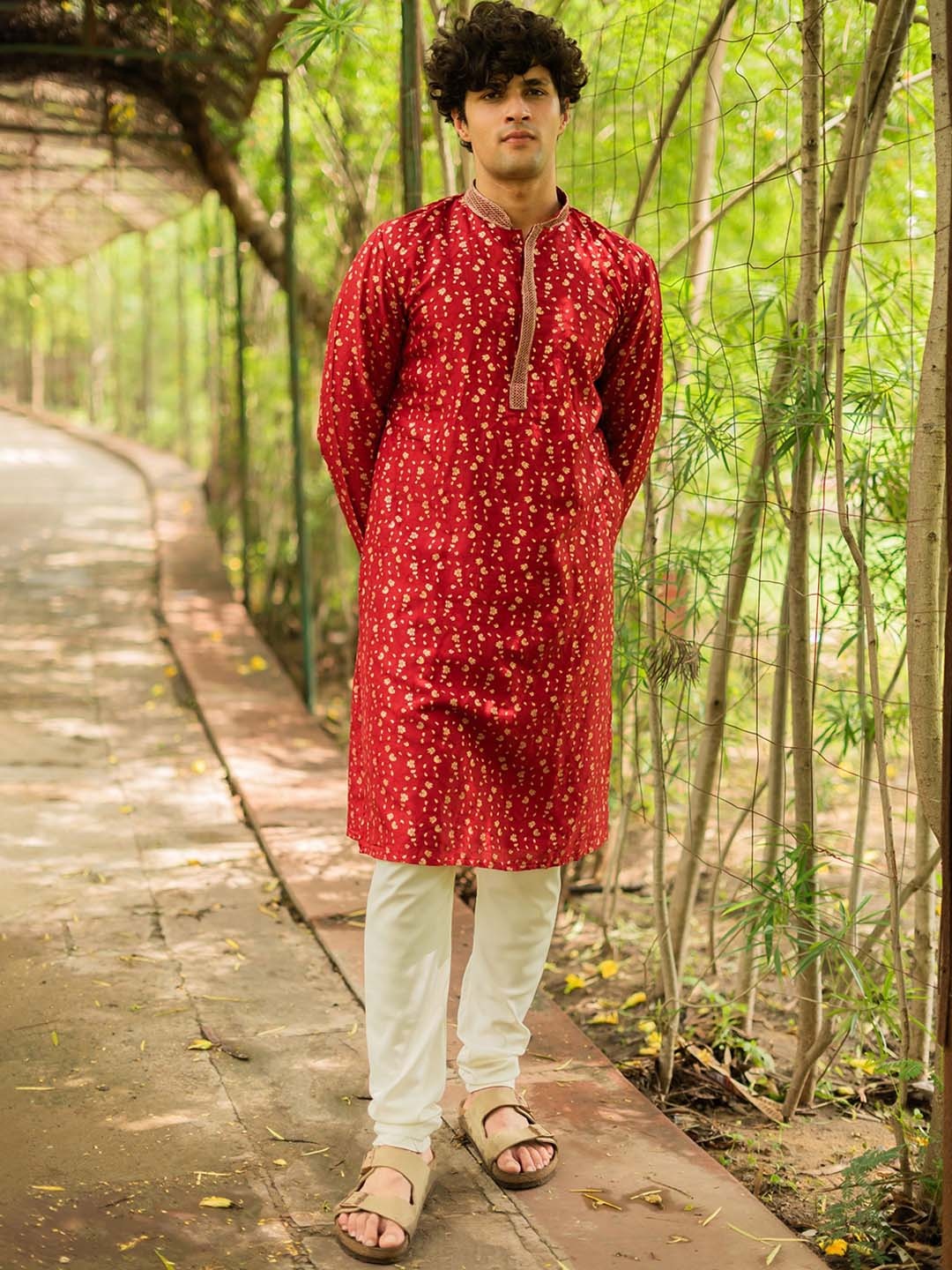 

Ethnic India Floral Printed Woven Design Mandarin Collar Straight kurta, Red