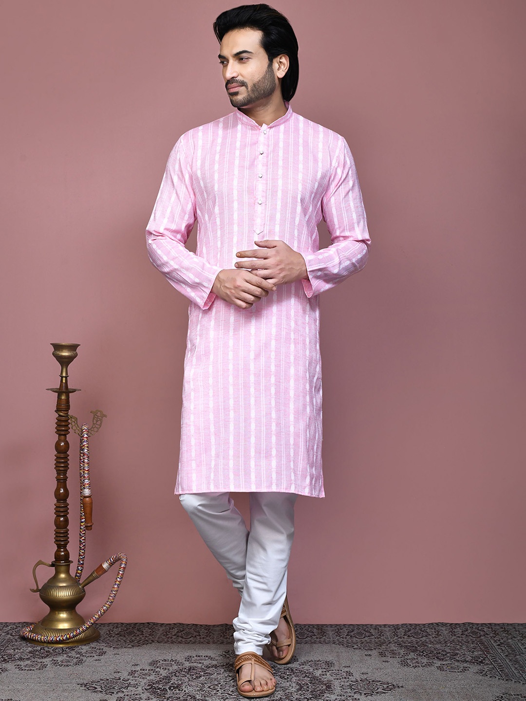 

RANAK Men Embroidered Regular Pure Cotton Kurta with Pyjamas, Pink