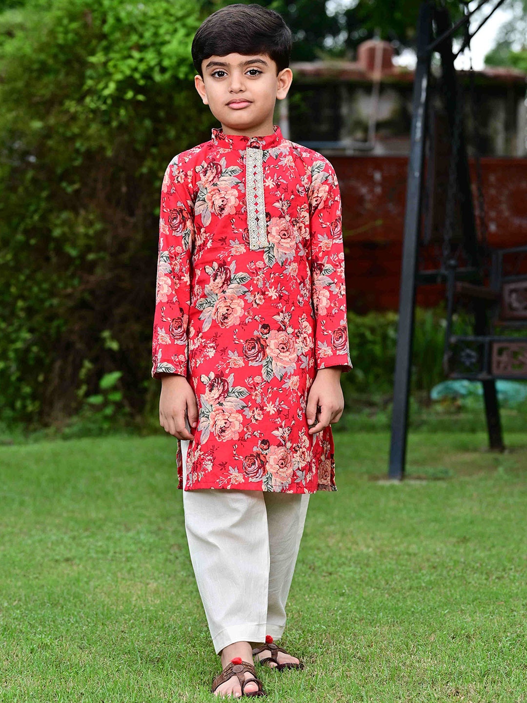 

EthIndia Boys Floral Printed Pure Cotton Straight Kurta With Pyjama, Red
