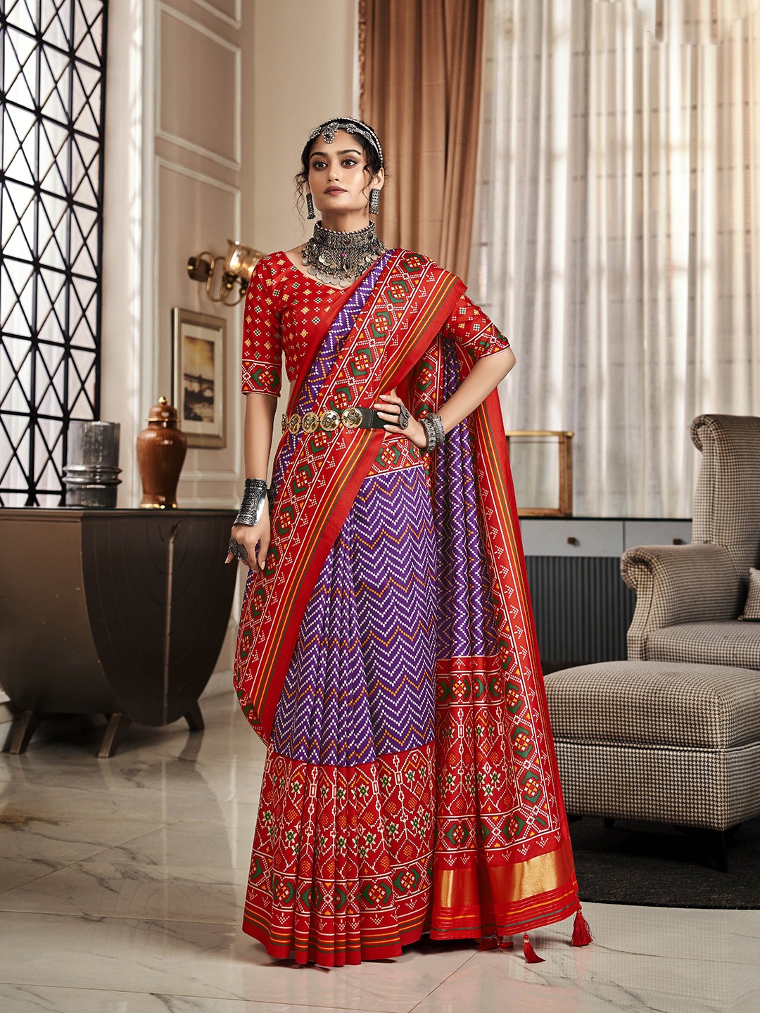 

Blissta Floral Zari Silk Blend Patola Saree, Purple