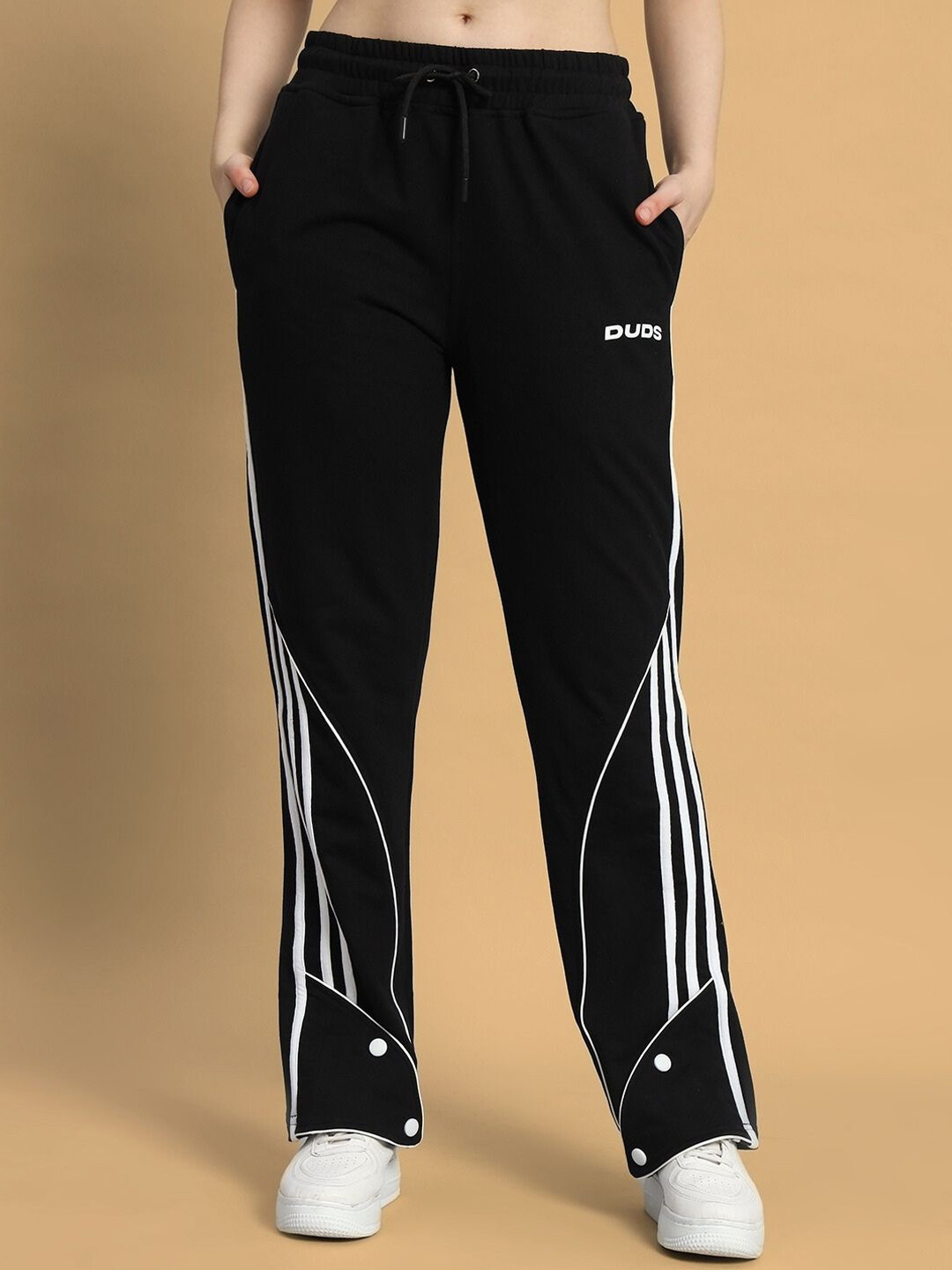 

WEARDUDS Women Relaxed-Fit Mid Rise Track Pant, Black