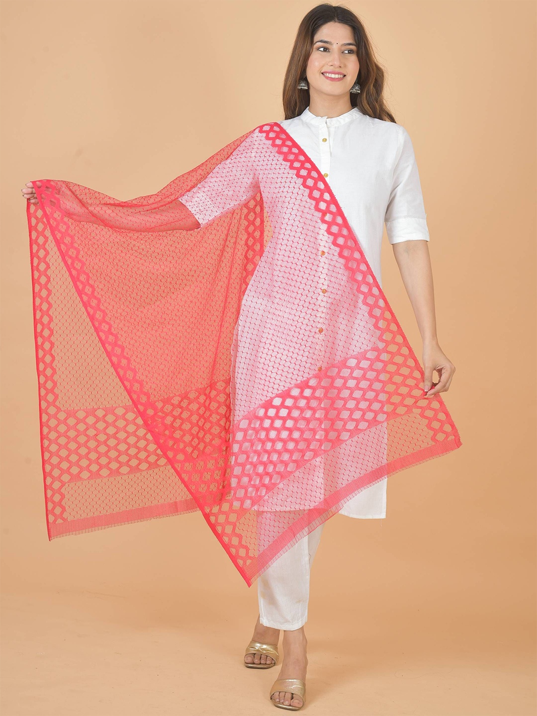 

LA FEMINAE Geometric Woven Design Dupatta, Peach