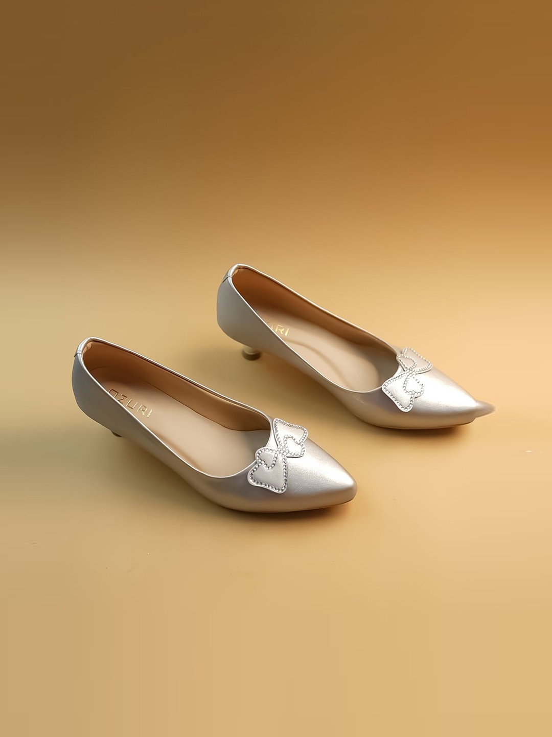 

Ozuri Embellished Party Kitten Pumps with Bows, Silver