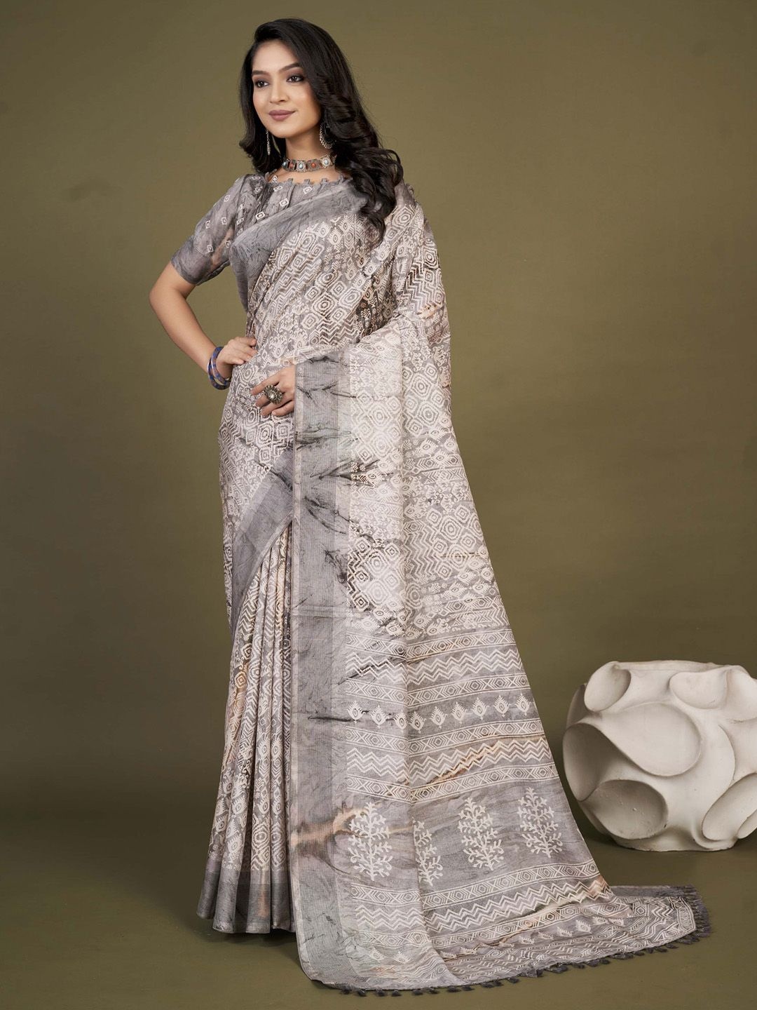 

Mitera Silk Blend Dabu Saree, Grey