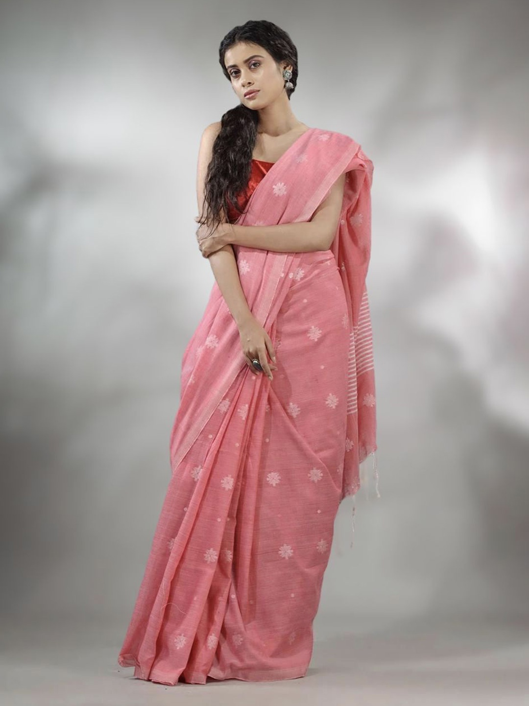 

Ruuprekha Woven Design Pure Cotton Khadi Saree, Pink