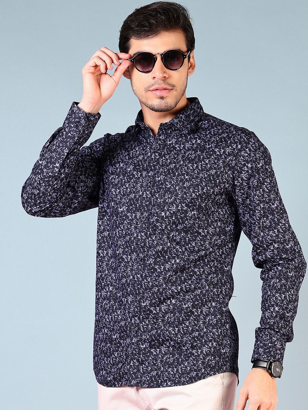 

V-Mart Men Floral Opaque Printed Casual Shirt, Black
