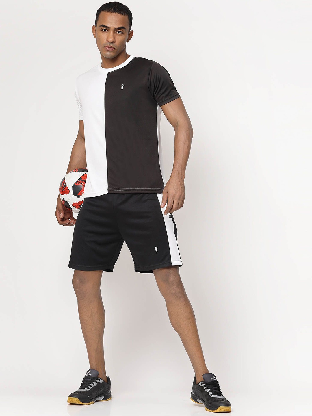 

EPPE Colourblocked Round Neck T-Shirt With Shorts Co-Ords, White