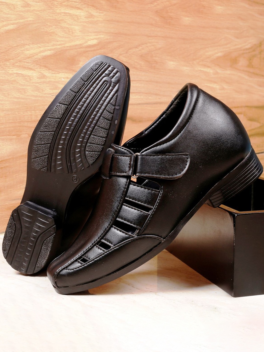 

Bxxy Men Comfort Sandals, Black