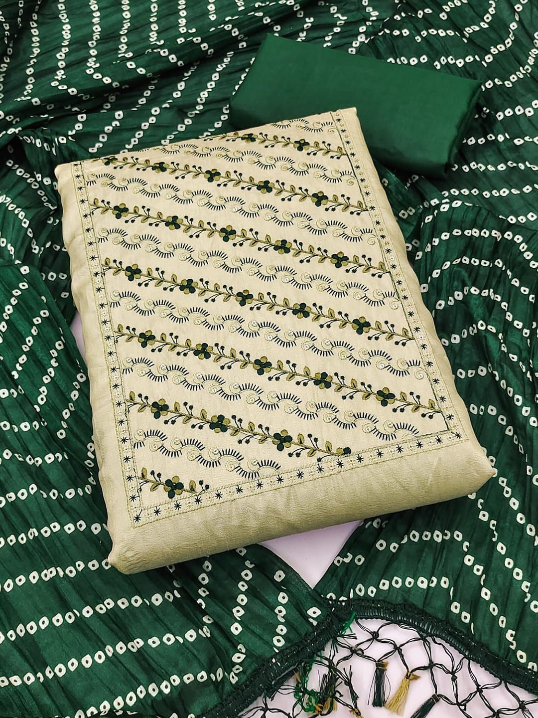 

Rangtulika Ethnics Embroidered Unstitched Dress Material, Green