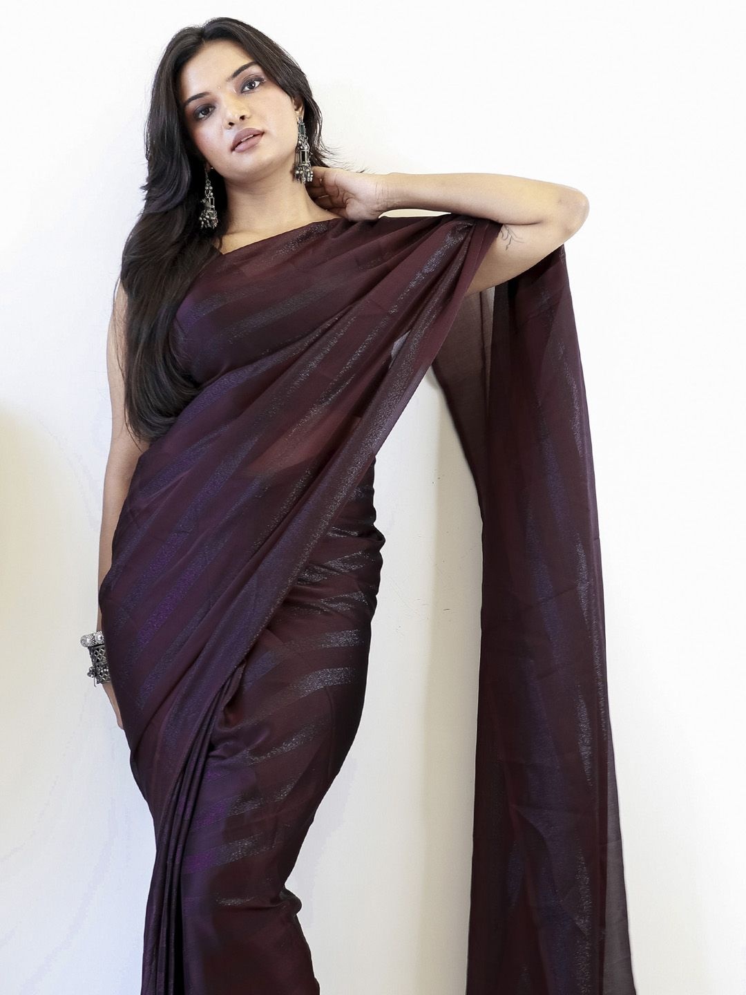 

Mitera Striped Poly Georgette Ready to Wear Saree, Magenta