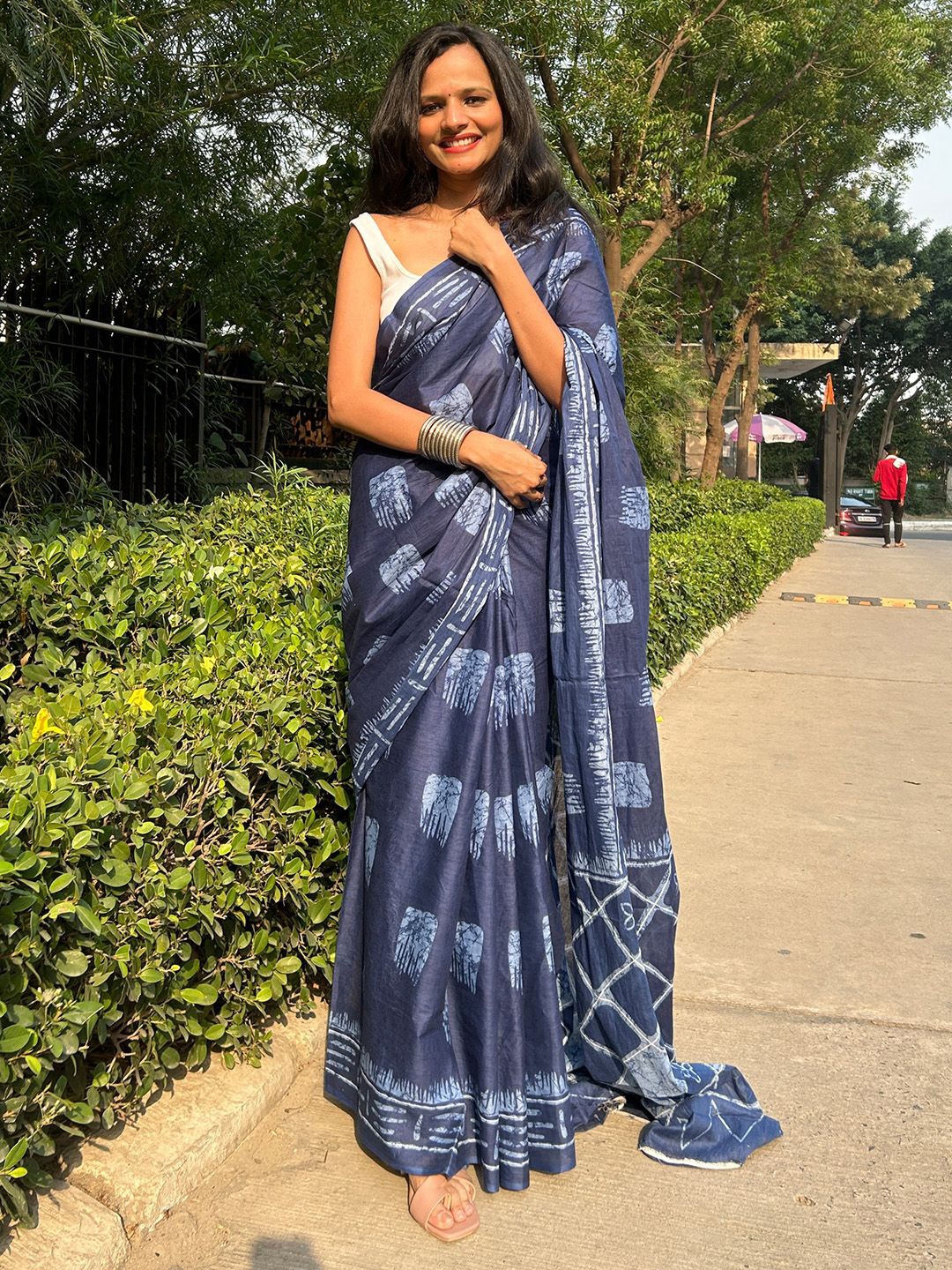 

Mitera Bagh Saree, Navy blue