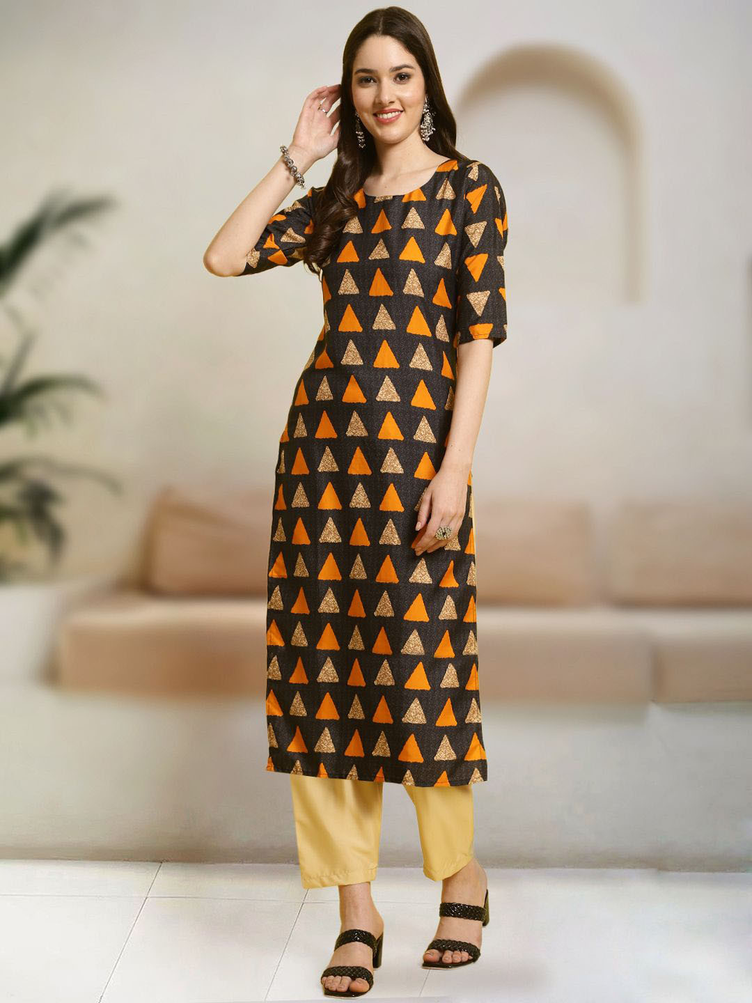

Moda Rapido Geometric Printed Round Neck Straight Kurta With Trouser, Black