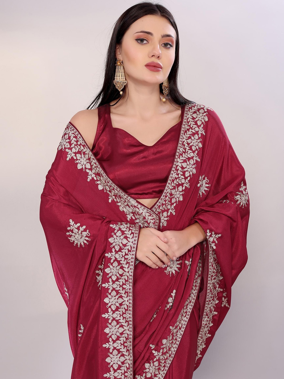 

HERE&NOW Embellished Embroidered Designer Saree, Magenta