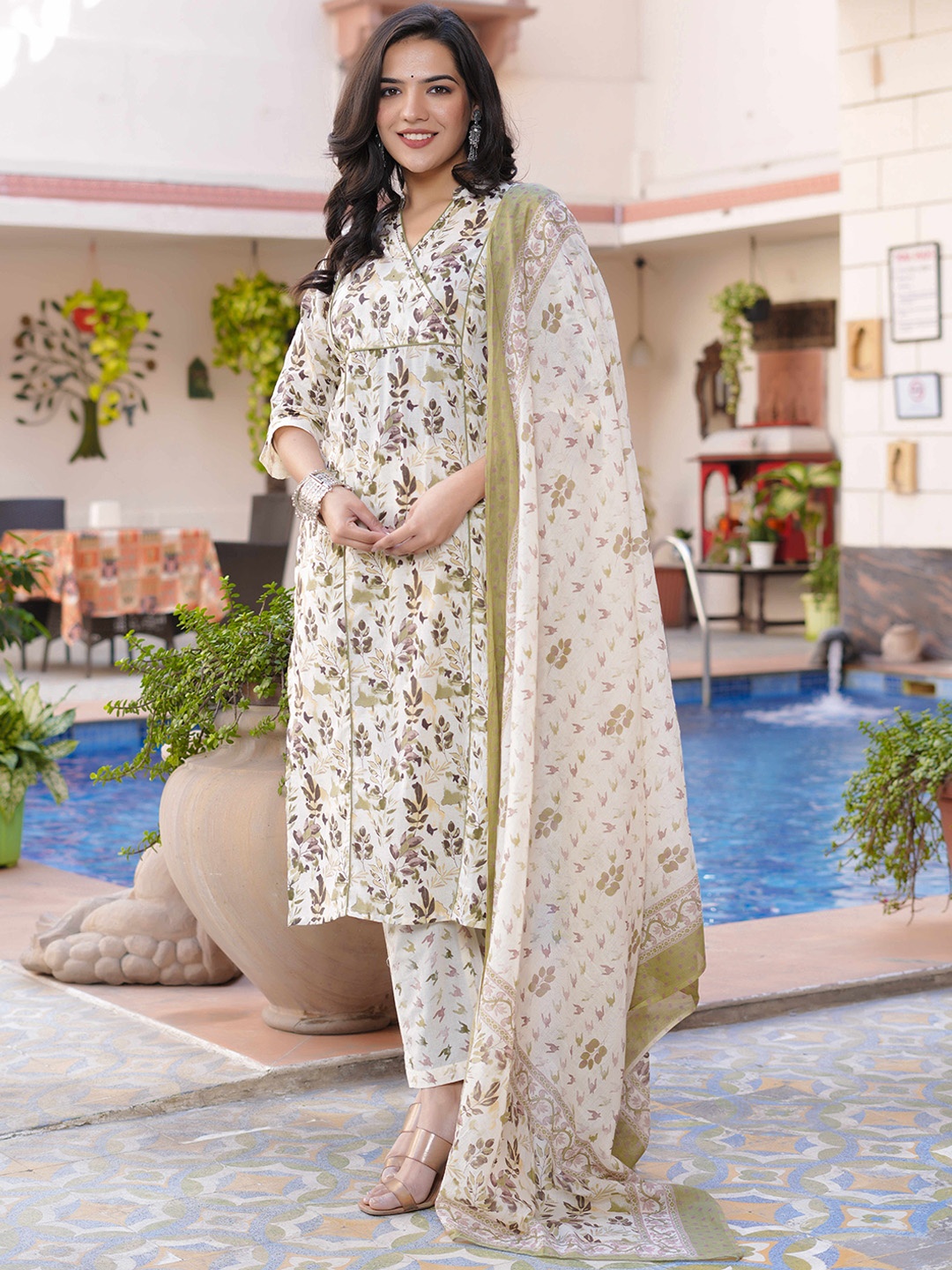 

ZOYOTO Floral Printed Panelled Sequinned V-Neck Straight Kurta Wiith Trousers & Dupatta, White