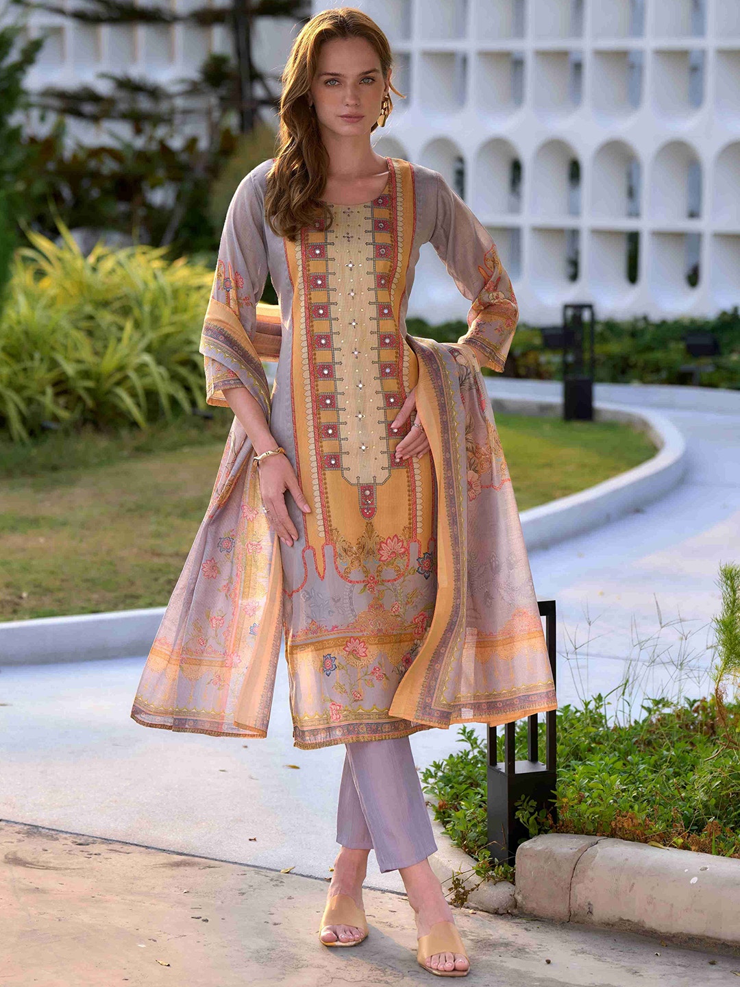 

MOJILAA Women Printed Regular Sequinned Kurta with Trousers & With Dupatta, Mustard