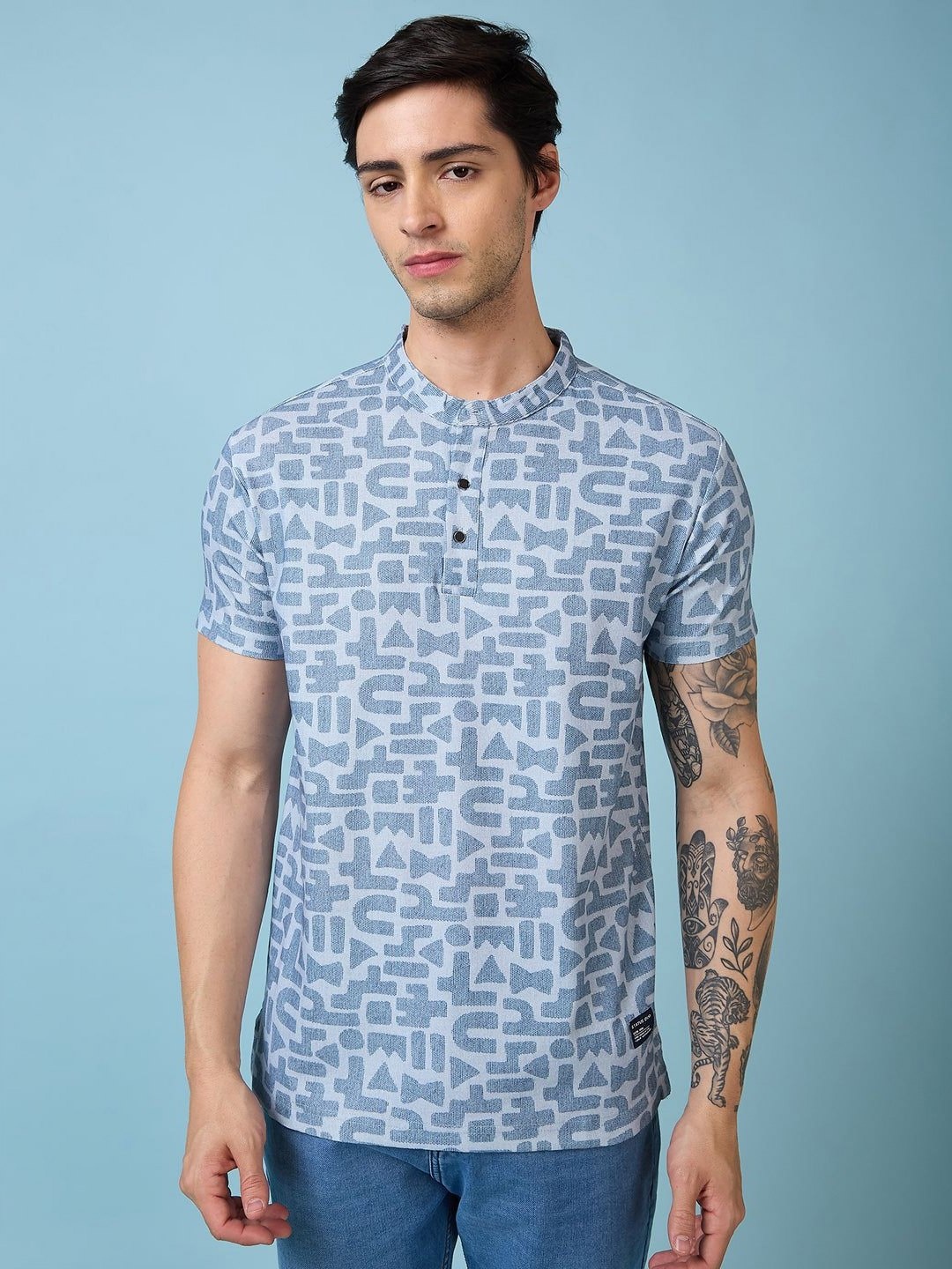 

Status Quo Men Abstract Printed Henley Neck Regular Fit T-shirt, Blue