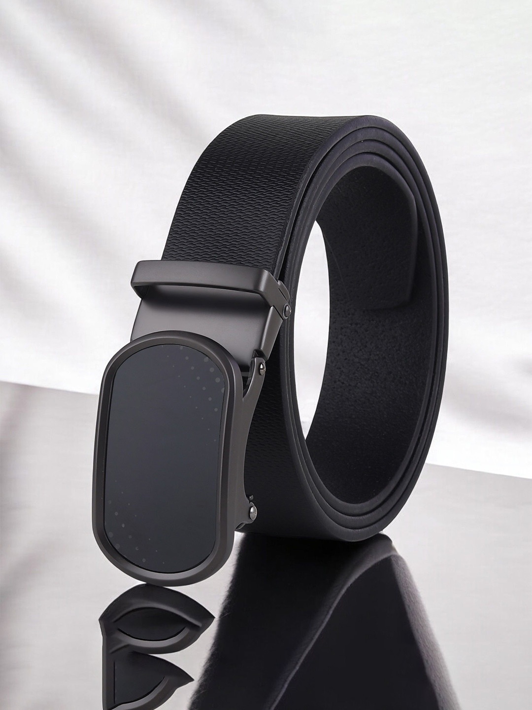

Metronaut Men Textured Leather Formal Belt, Black