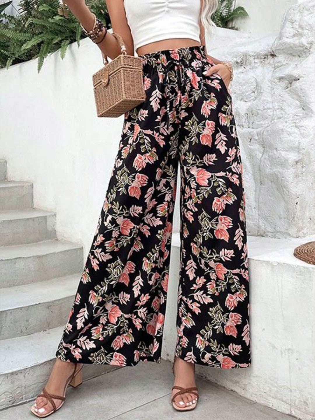 

HERE&NOW Women Floral Printed Flared Palazzos, Black