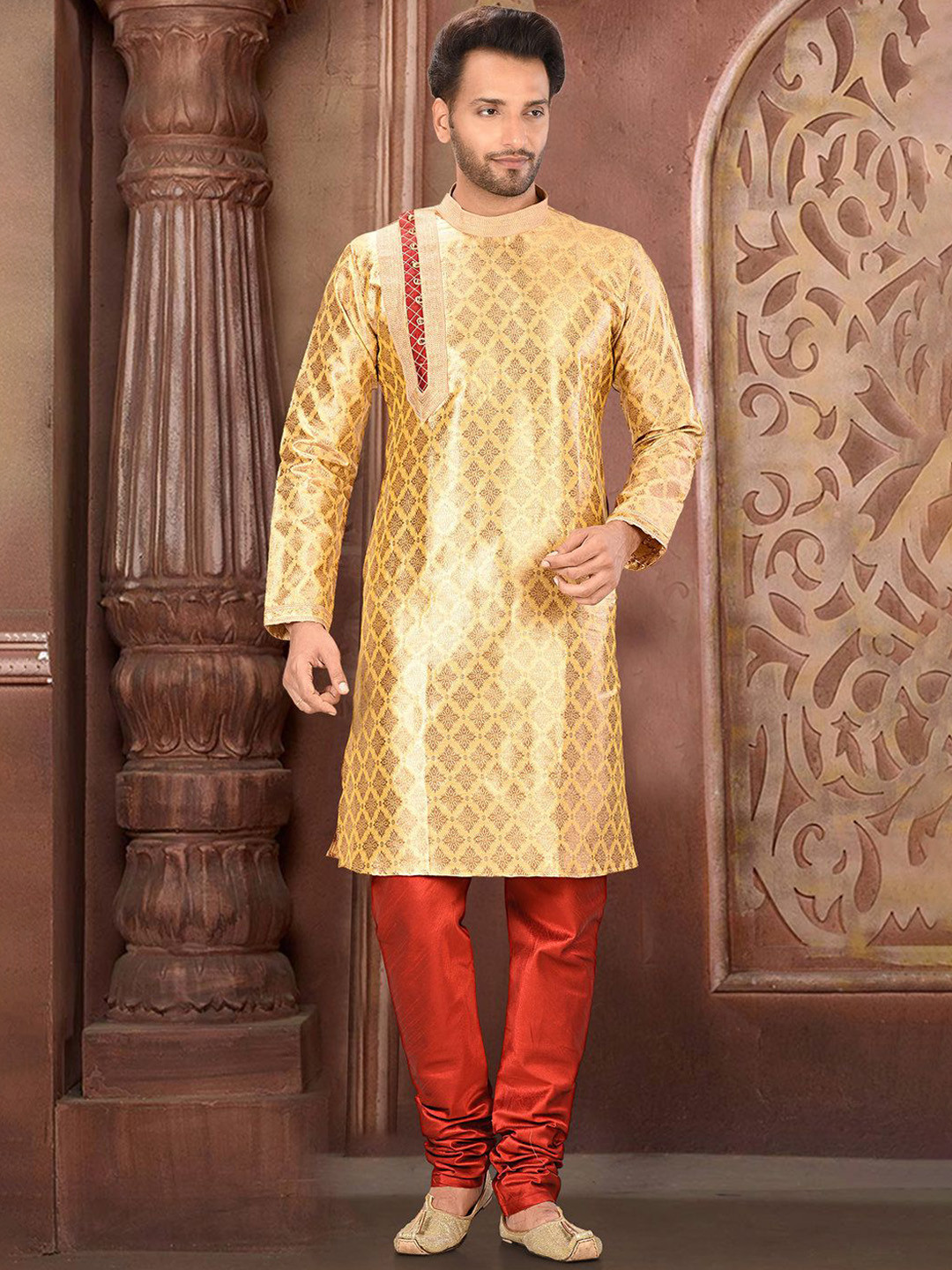 

RANAK Floral Woven Design Mandarin Collar Jacquard Straight Kurta, Gold