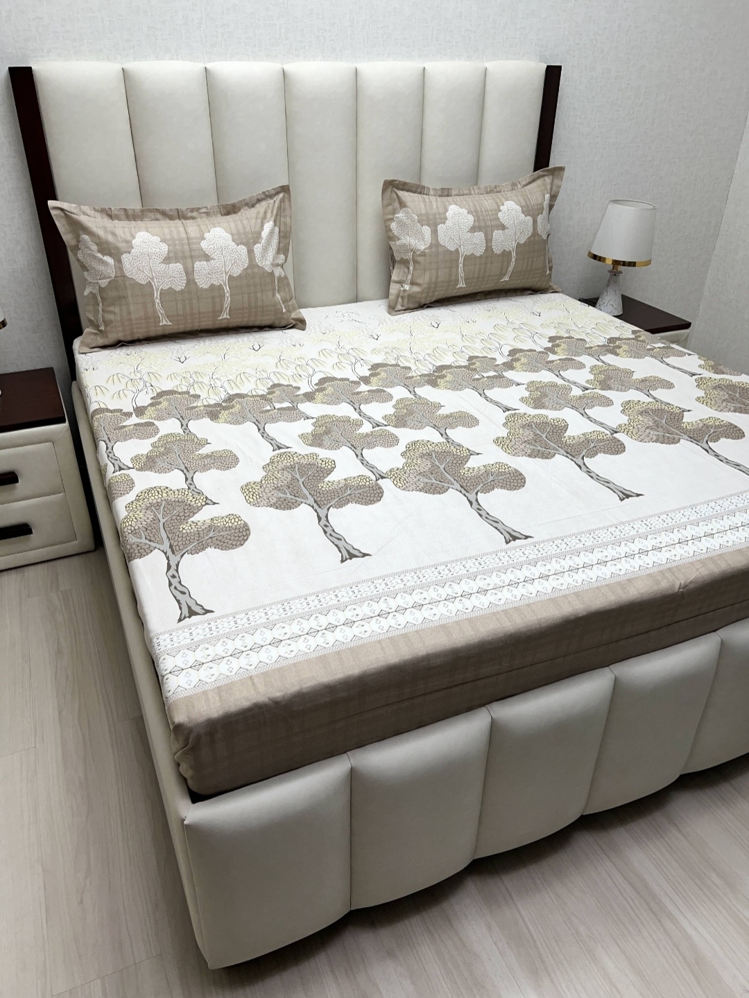 

Pure Decor Lifestyle Brown Floral Printed Cotton 250 TC King Bedsheet Set 2.74m X 2.74m
