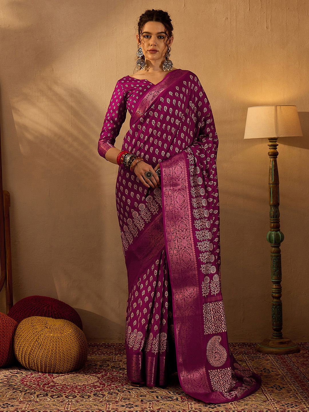 

Mitera Bagh Zari Silk Blend Sungudi Saree, Magenta