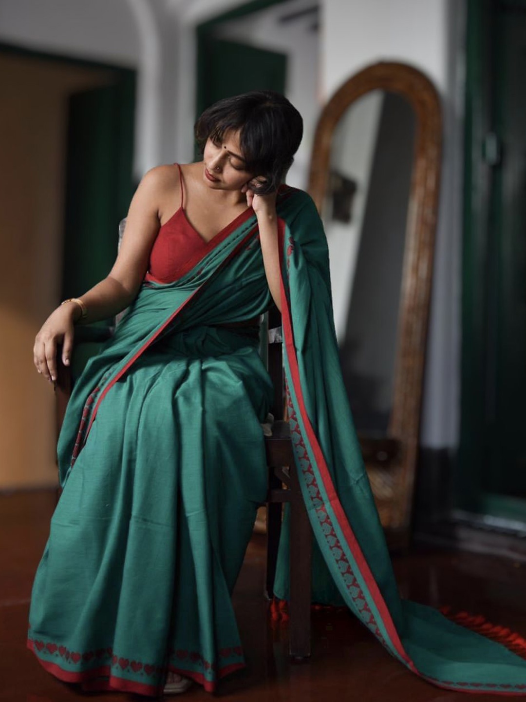 

Ruuprekha Pure Cotton Khadi Saree, Green