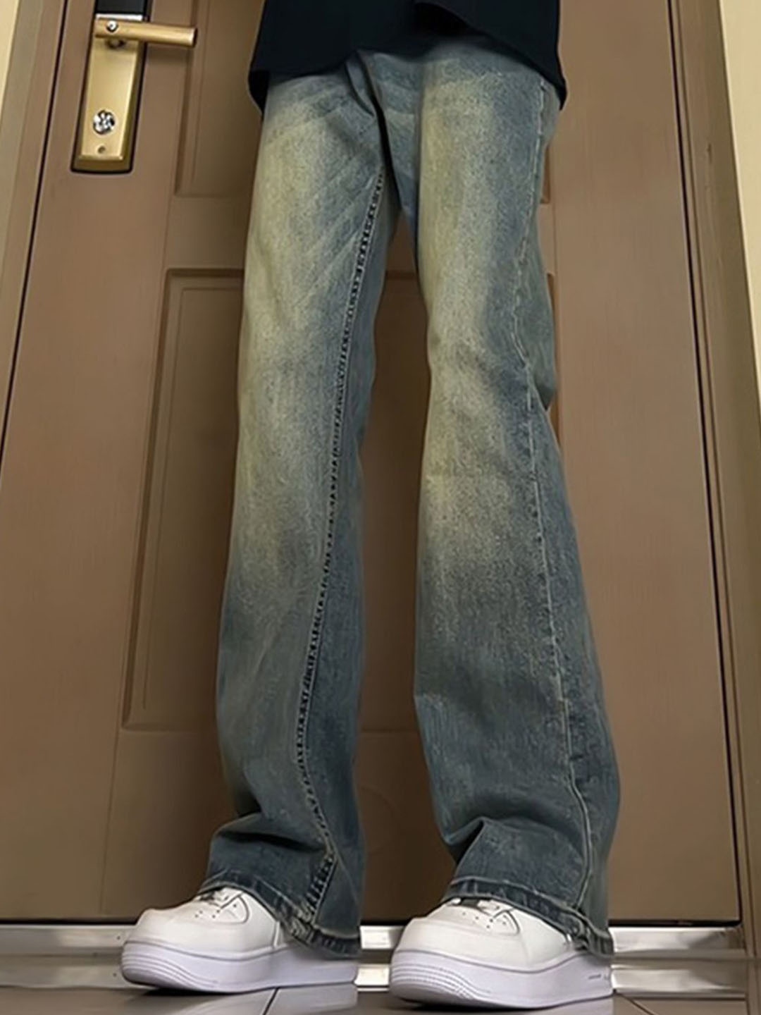 

HERE&NOW Men Mid-Rise Heavy Fade Jeans, Blue
