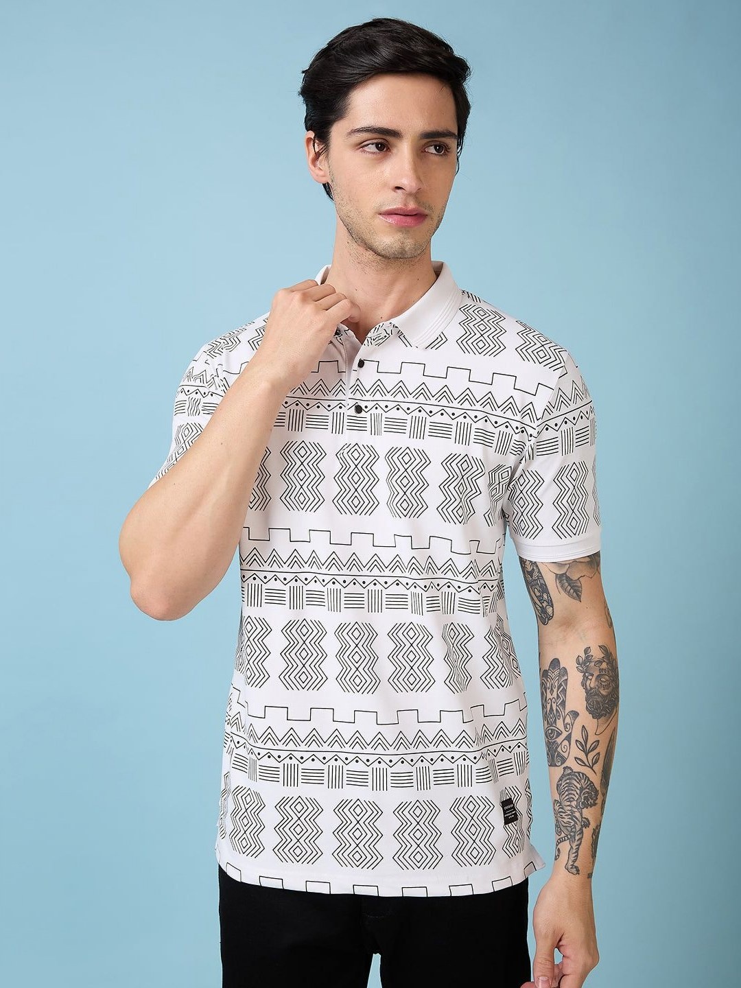 

Status Quo Men Geometric Printed Polo Collar Regular Fit T-shirt, White