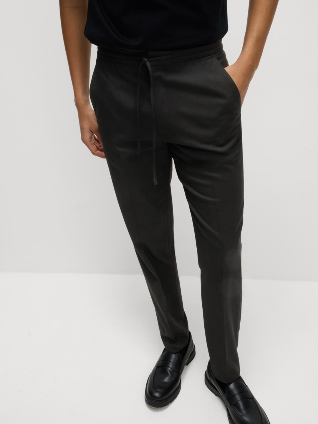 

Marks & Spencer Men Tapered Fit High-Rise Regular Trousers, Black