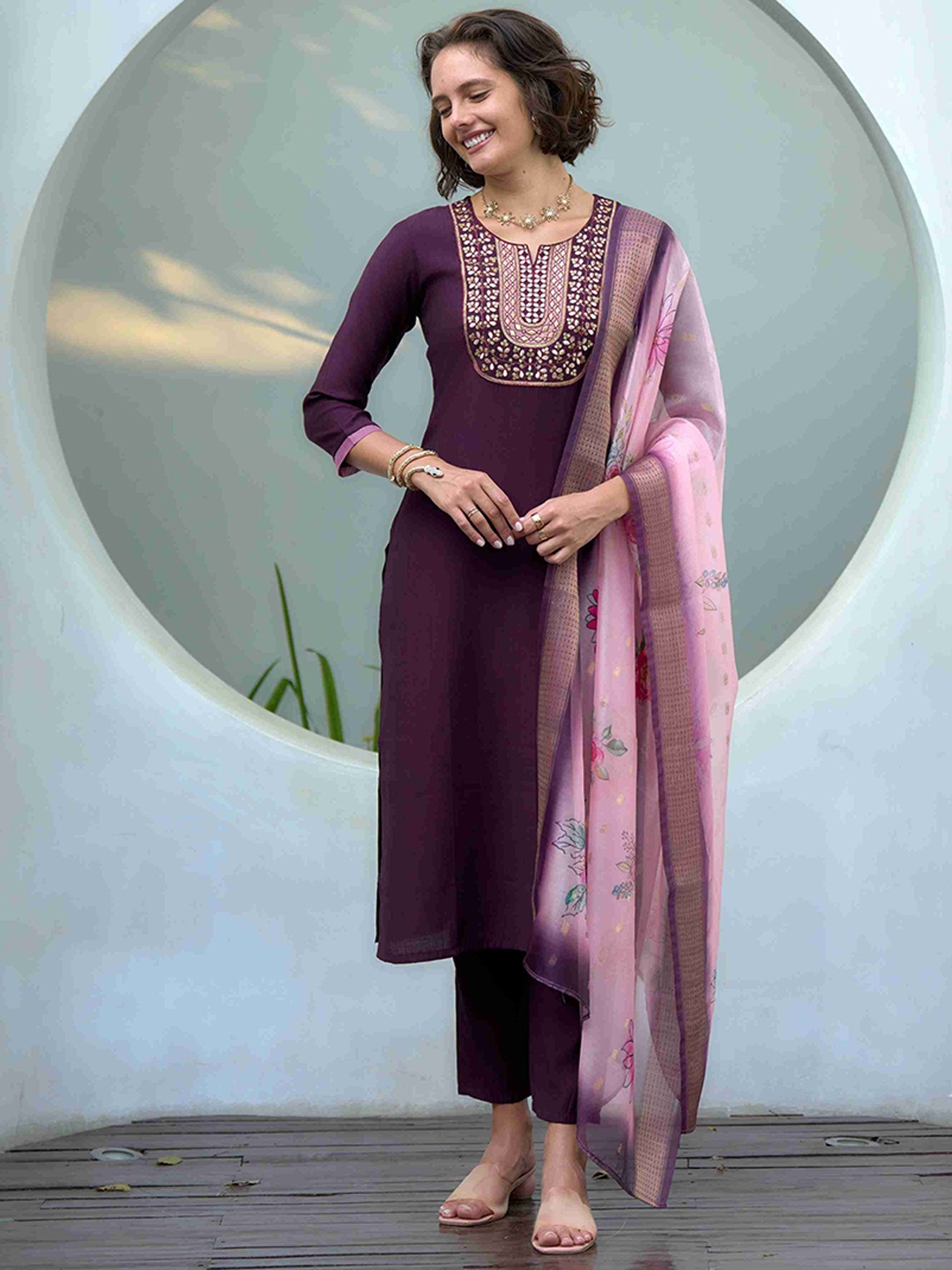 

MOJILAA Women Floral Embroidered Regular Sequinned Kurta with Trousers & With Dupatta, Purple