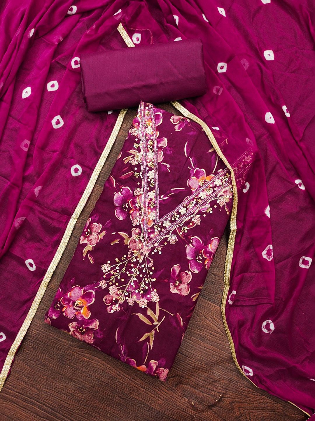 

SAINOOR Floral Printed Unstitched Dress Material, Purple