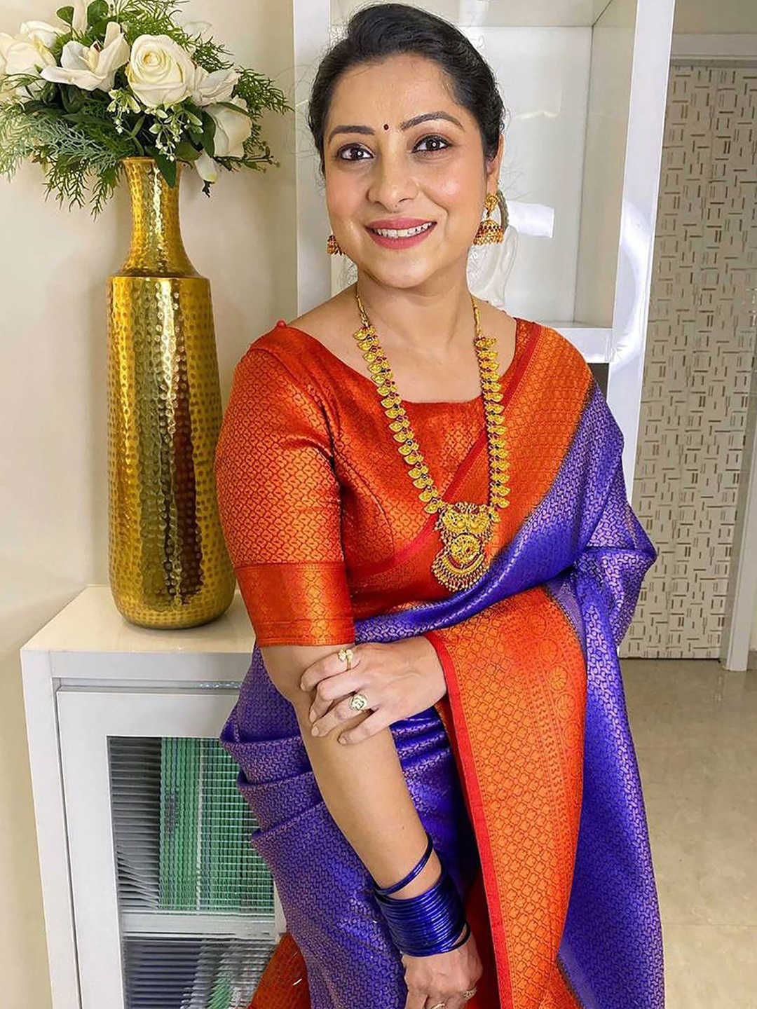 

Mitera Woven Design Zari Silk Blend Banarasi Saree, Blue