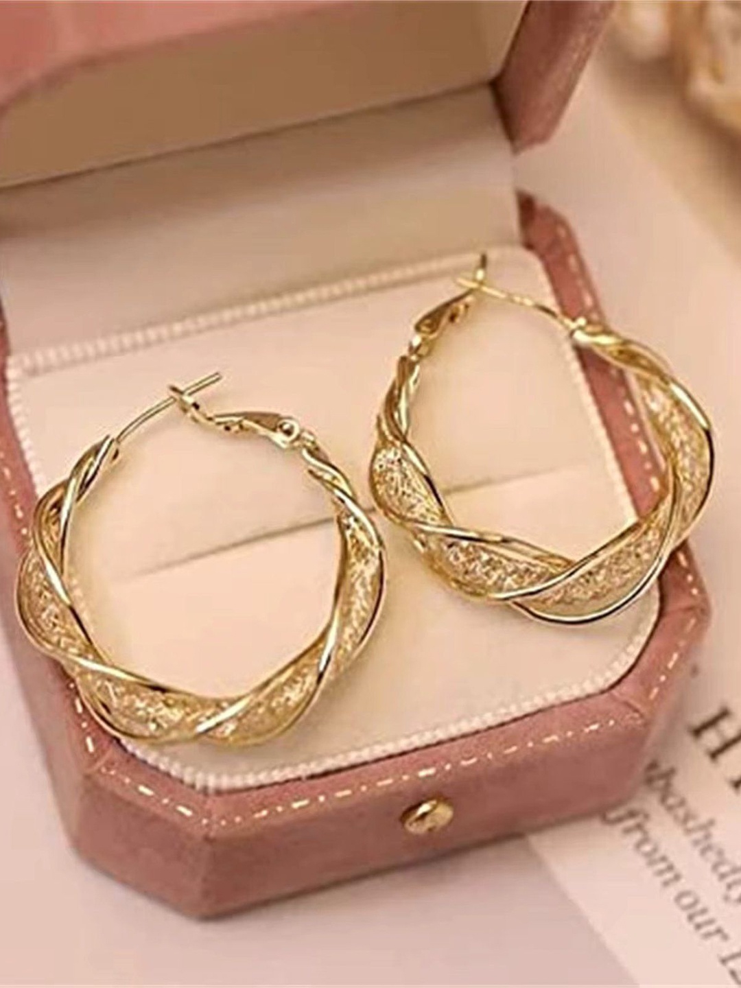 

PolluxCraft Korean Gold-Plated Contemporary Shaped Hoop Earrings