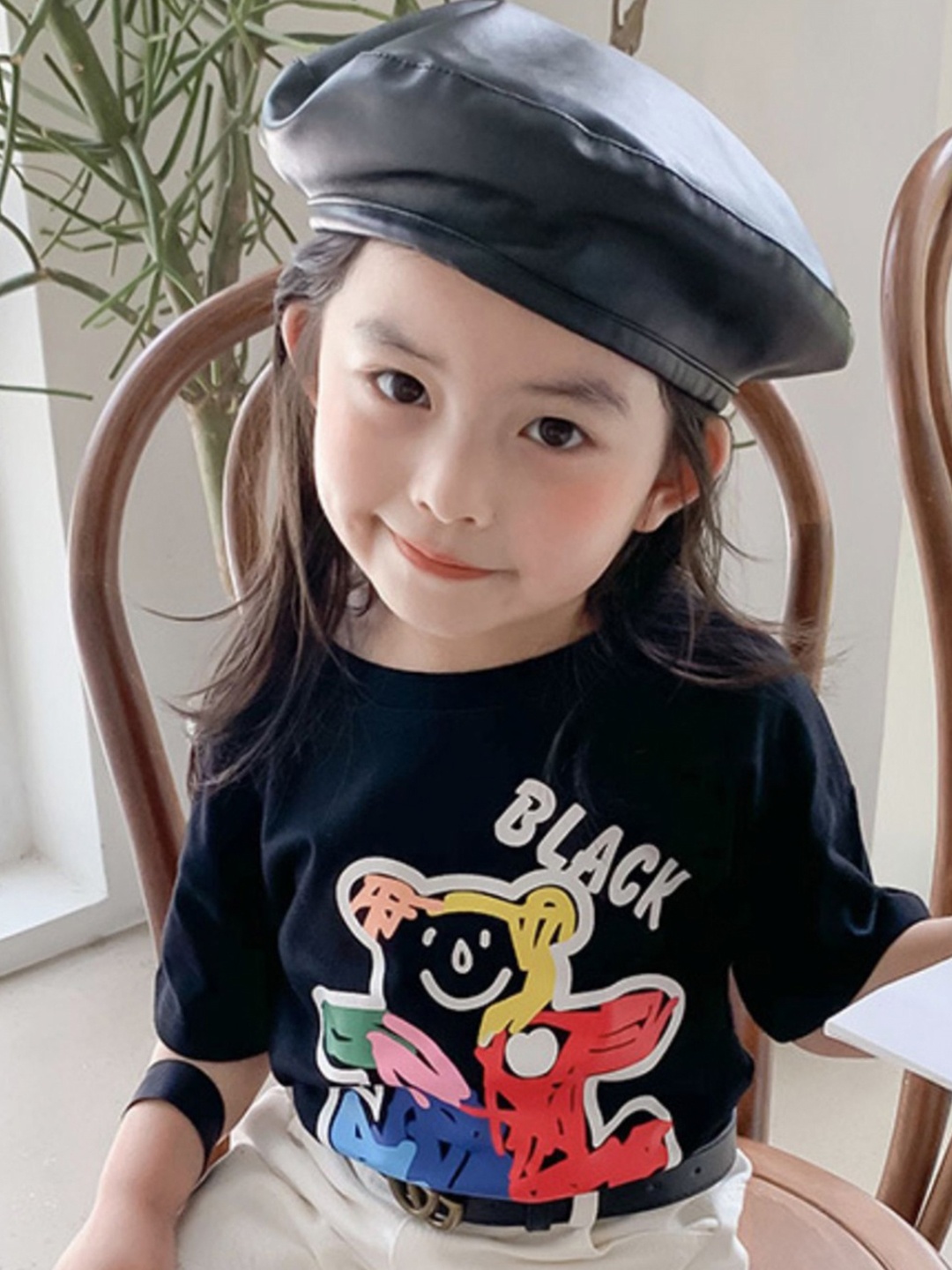 

LULU & SKY Girls Printed Extended Sleeves Pockets T-shirt, Black