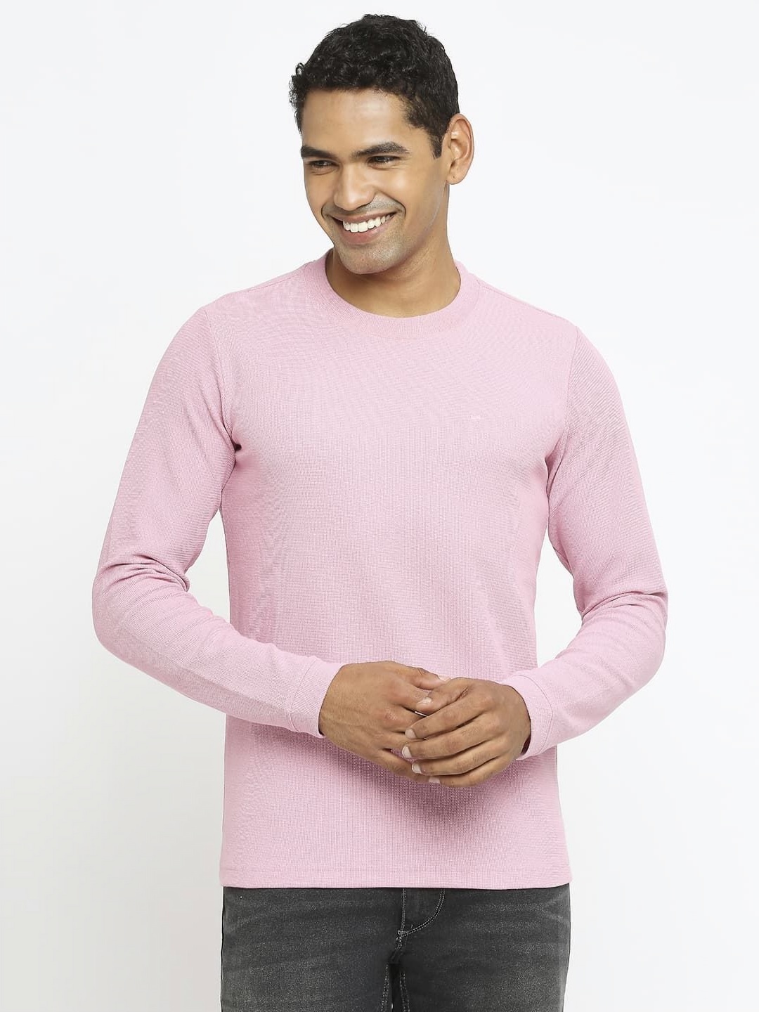 

Basics Men Pockets Slim Fit T-shirt, Pink