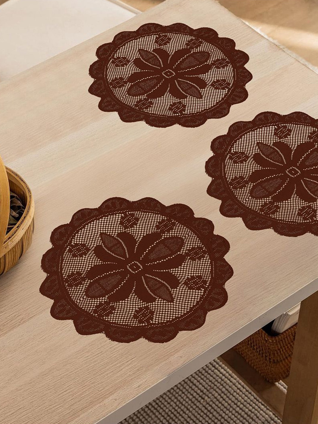 

Kuber Industries Maroon 3 Pieces Floral Cotton Round Shape Net Table Placemats