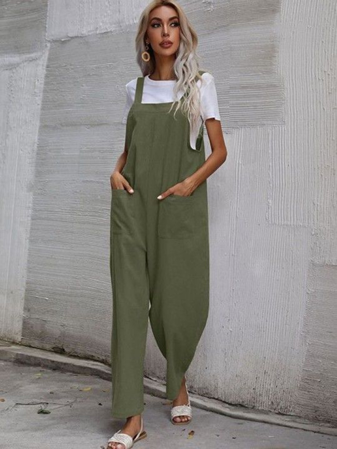 

HERE&NOW Basic Jumpsuit, Olive