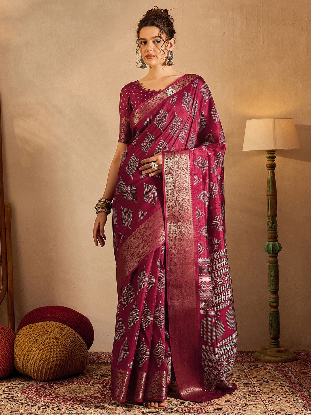 

Mitera Woven Design Zari Silk Blend Sungudi Saree, Magenta