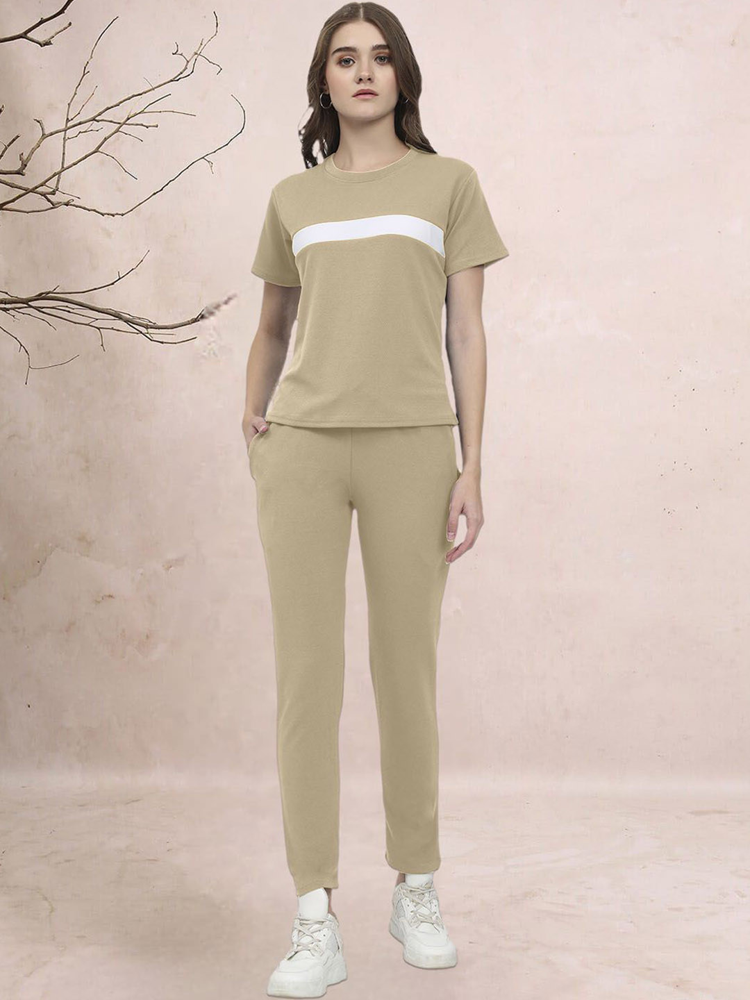 

DTR FASHION Printed T-Shirt With Joggers Co-Ords, Beige