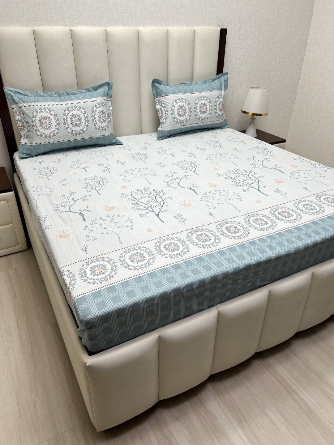 

Pure Decor Lifestyle Blue Printed 350 TC Pure Cotton King Bedsheet Set- 2.74 m x 2.74 m