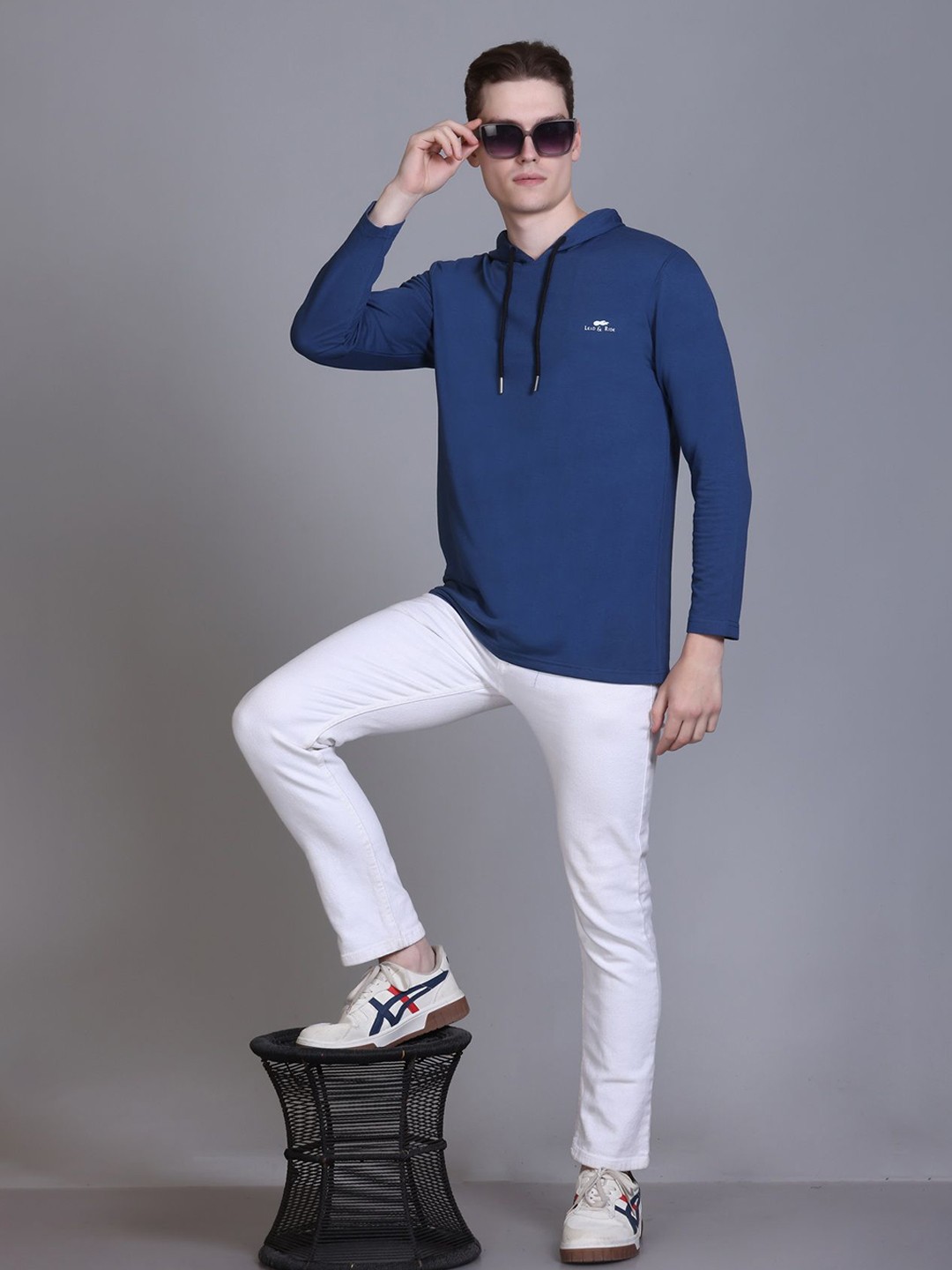 

LEAD & RIDE Men Sweatshirt, Blue