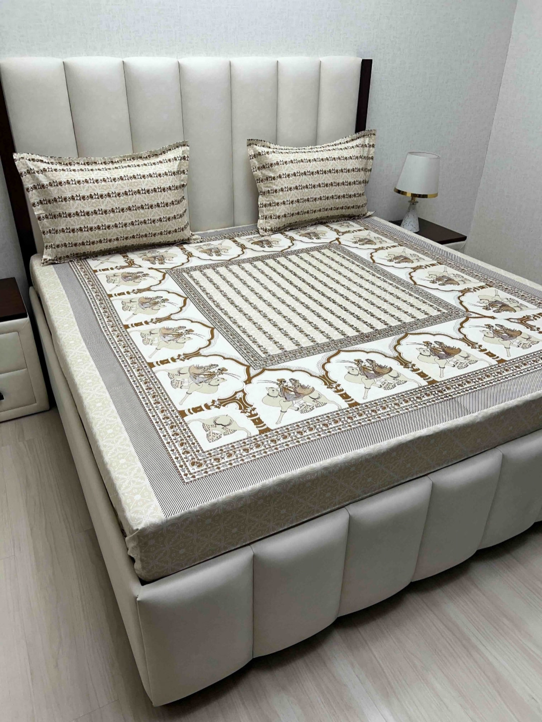 

Pure Decor lifestyle Brown And White Printed Cotton 350 TC King Bedsheet Set 2.74m X 2.74m