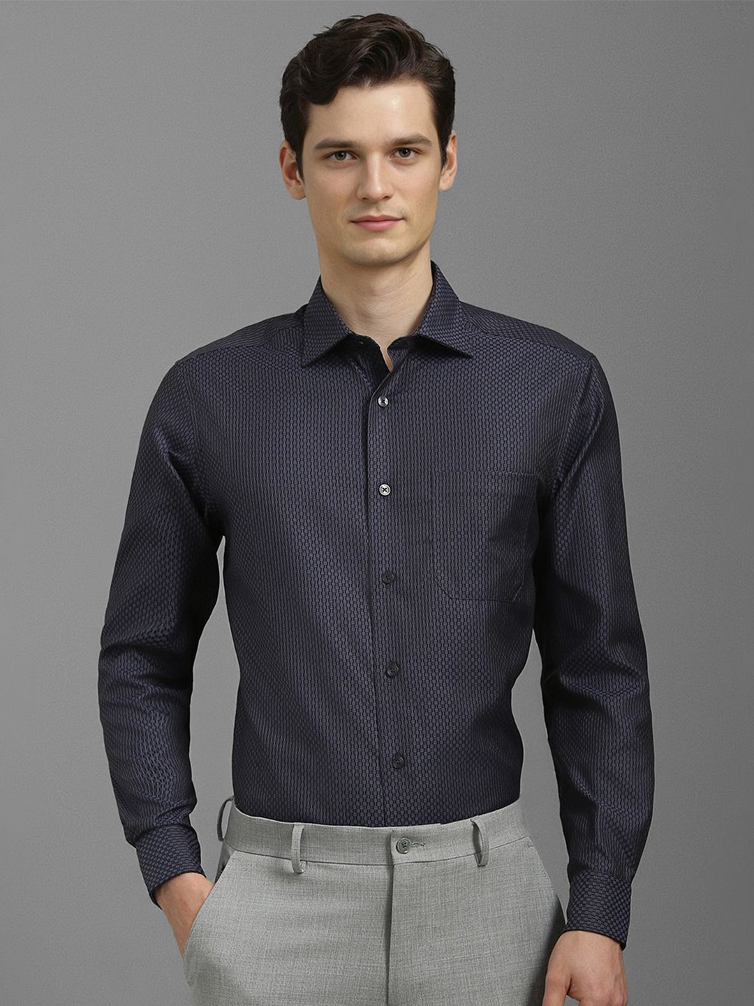 

Louis Philippe Men Classic Opaque Printed Formal Shirt, Navy blue