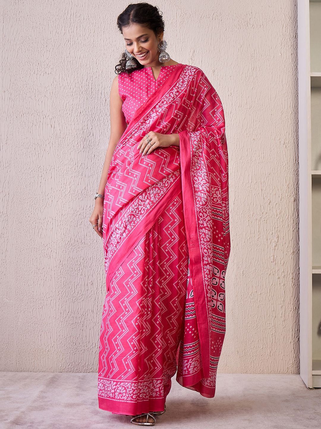 

Mitera Bandhani Bandhani Saree, Pink