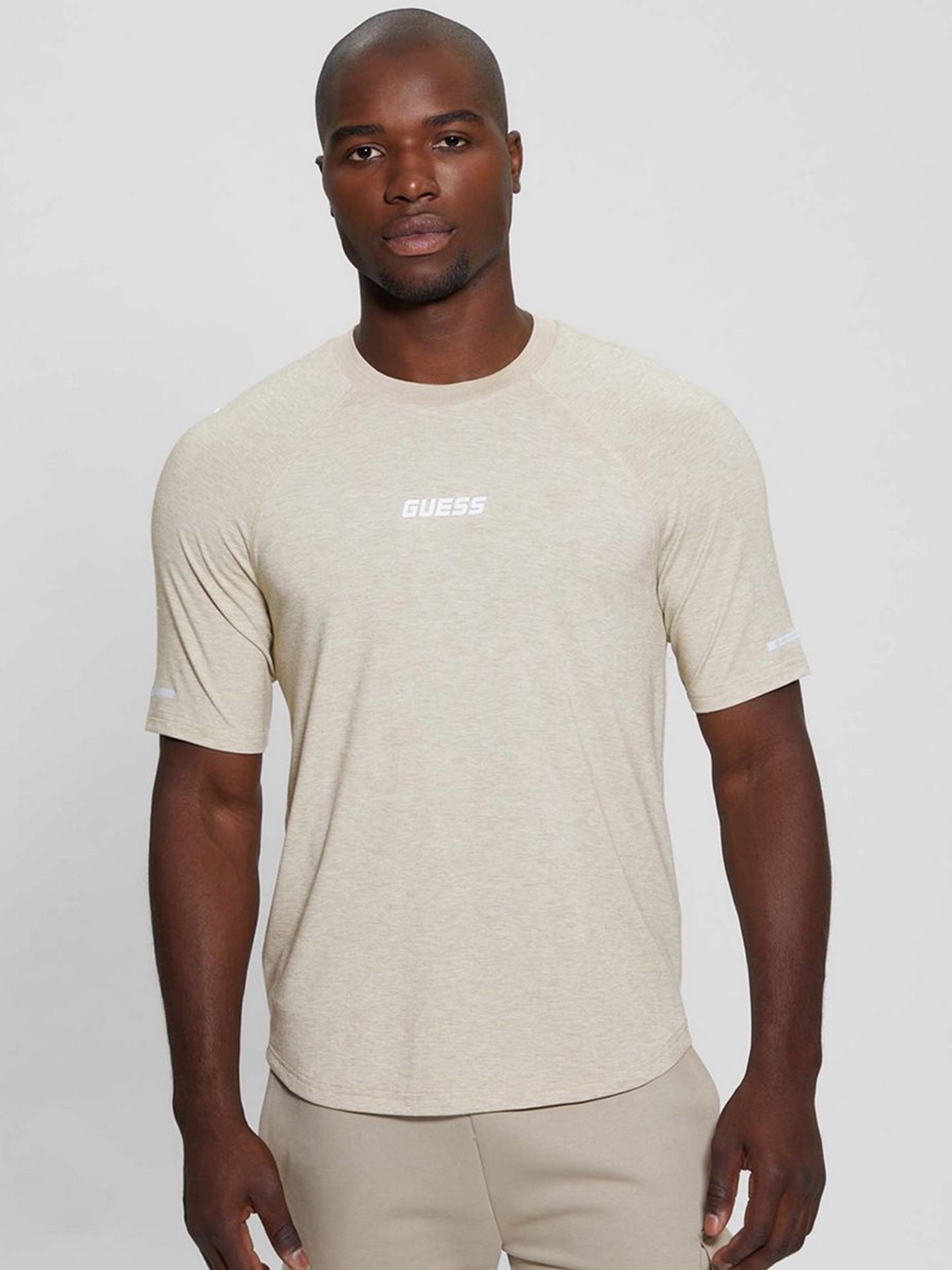 

GUESS Men Pockets T-shirt, Beige