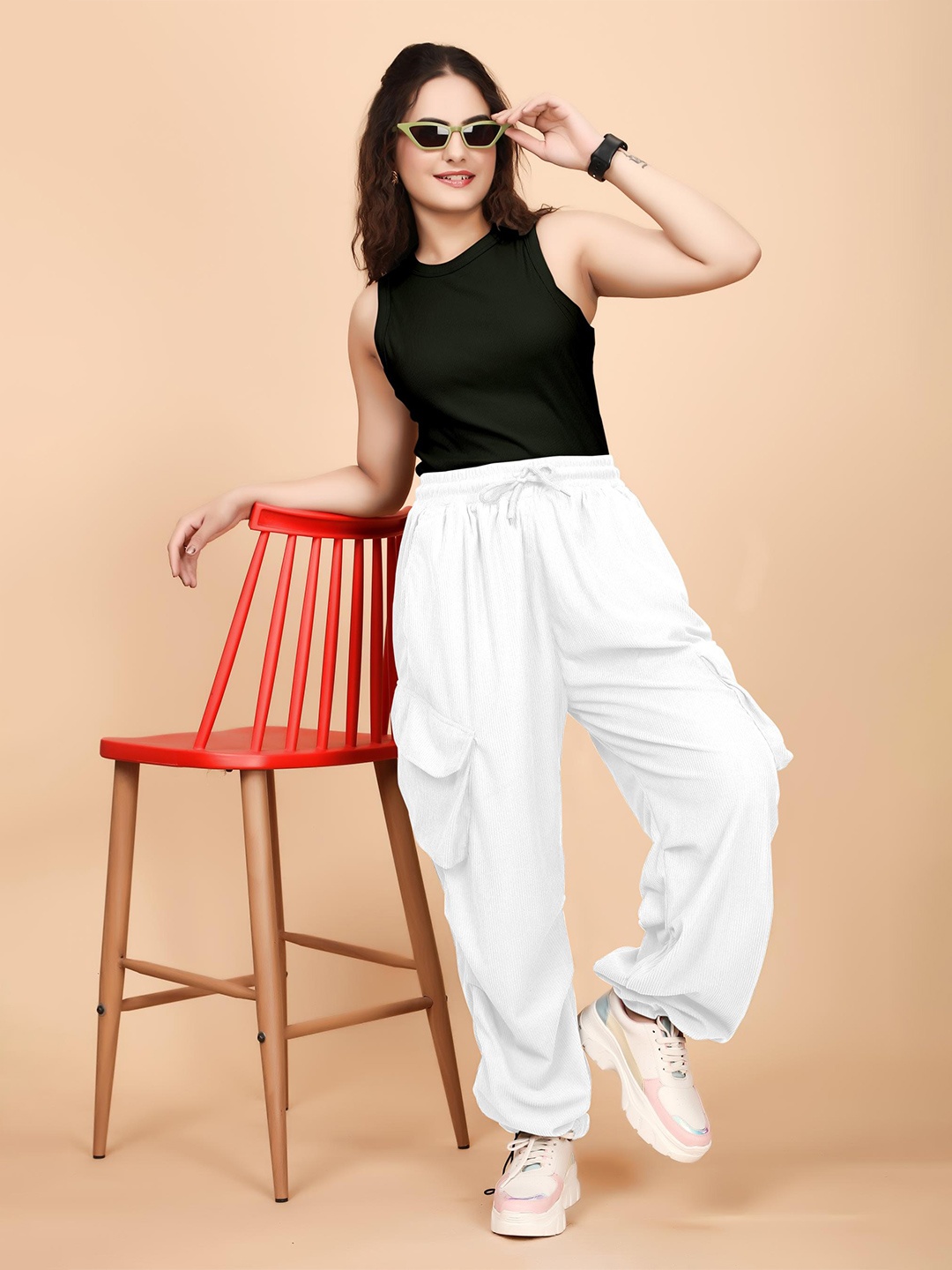 

Moda Rapido Women Relaxed Corduroy Trousers, White