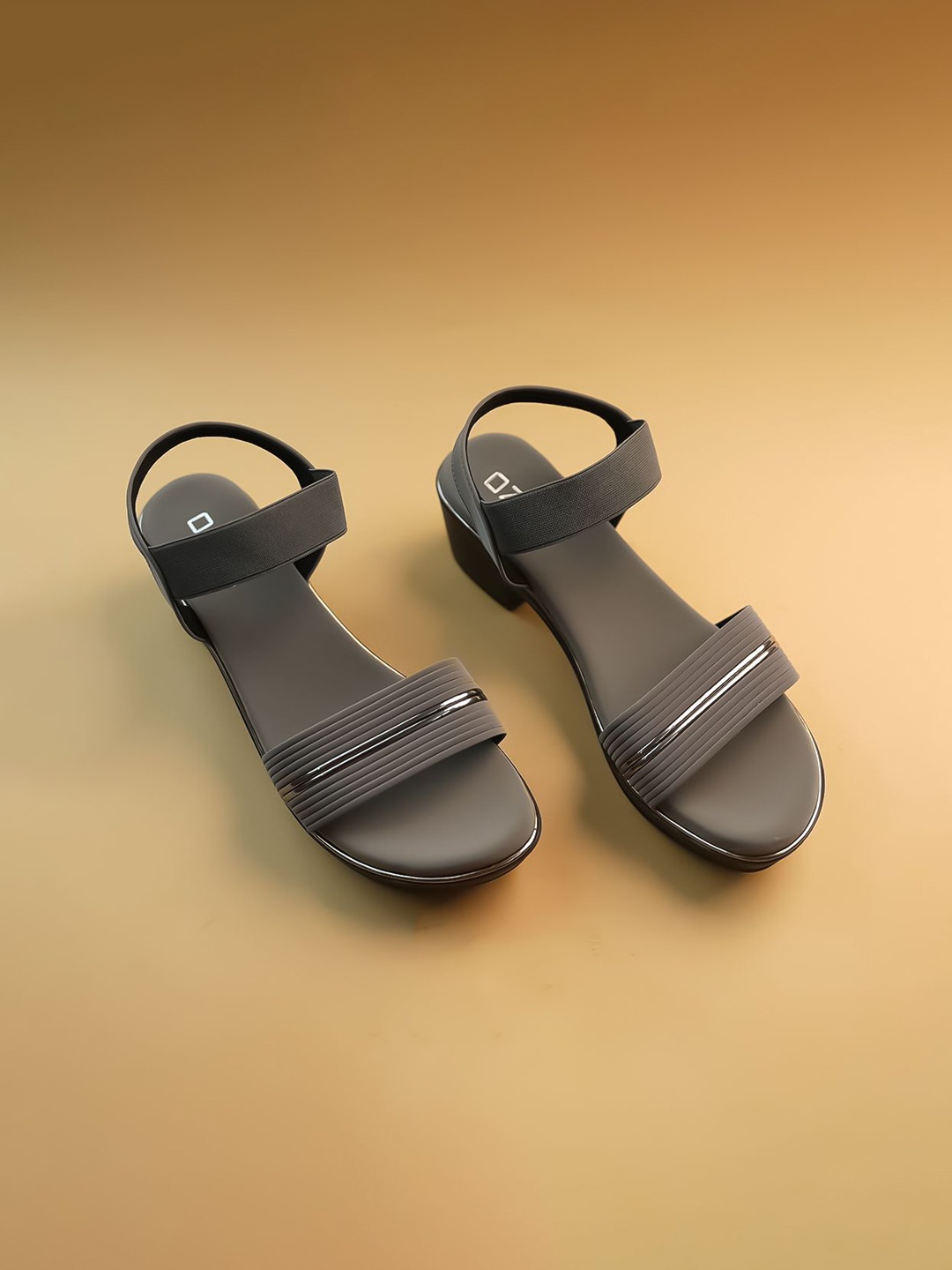 

Ozuri Party Block Sandals with Bows, Grey