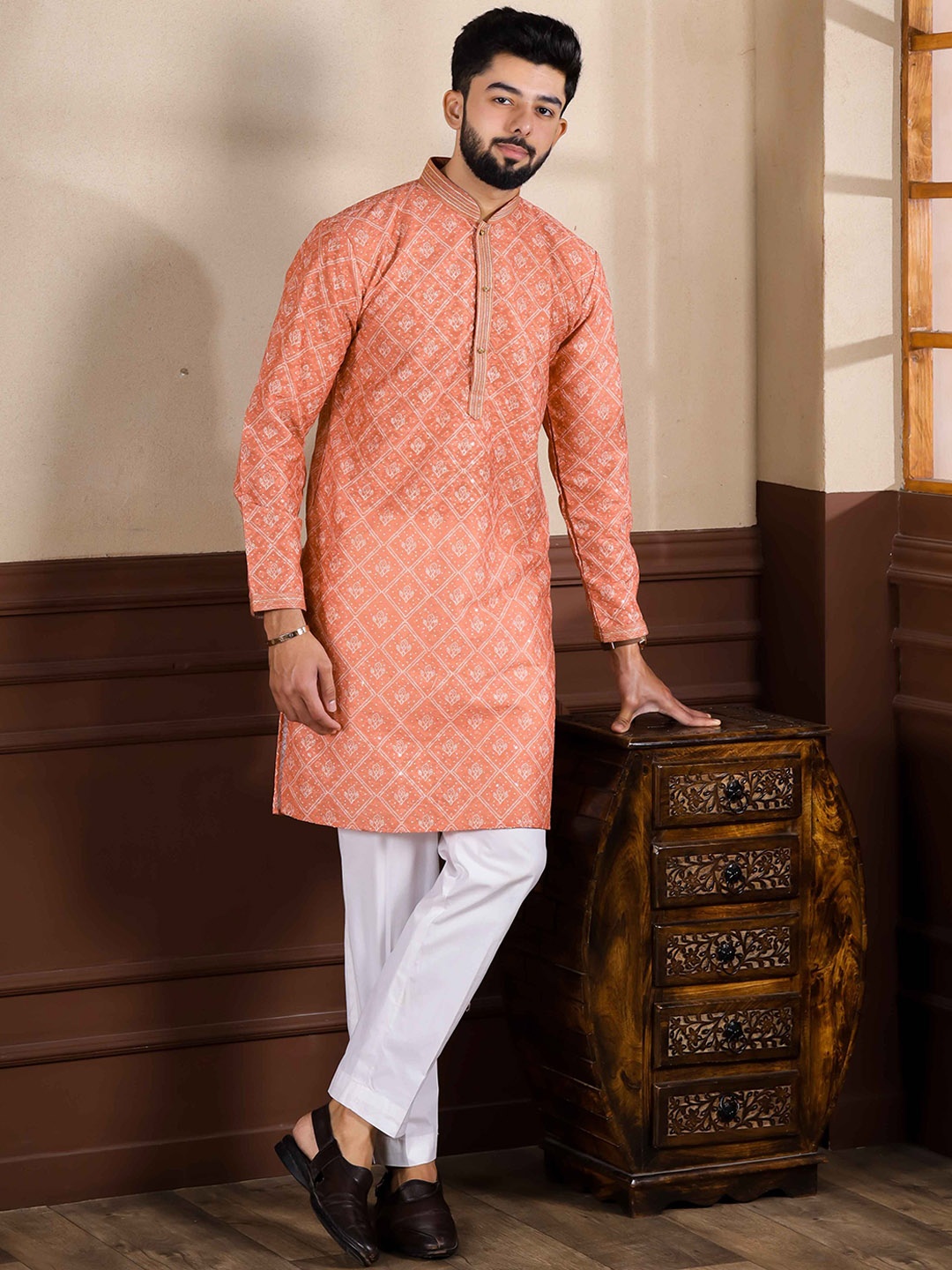 

Koshin Floral Embroidered Thread Work Mandarin Collar Straight Kurta, Orange